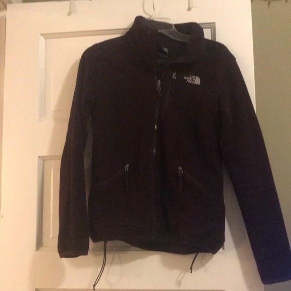 Deep purple north face jacket - Picture 1 of 2
